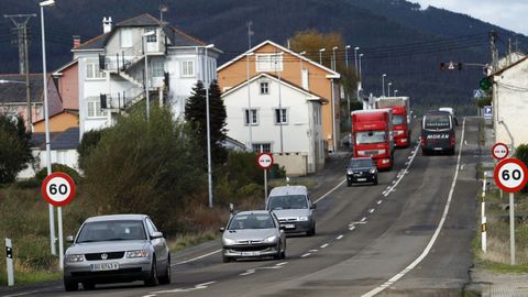 La vieja carretera de la costa que soporta todo el trfico diario
