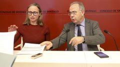 El alcalde compostelano, el socialista Xos� S�nchez Bugallo, con la concejala de Facenda, Marta Abal