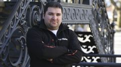 El naron�s Fernando Leal Mart�nez, conductor del coche contra el que choc� el veh�culo kamikaze de la AP-9, en una foto tomada este lunes en Ferrol.