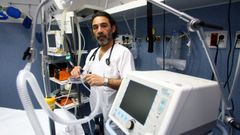Emilio Arruti Peleteiro, en una imagen del 2009 en el hospital, cuando era coordinador de la oficina de trasplantes del CHOP pontevedr�s