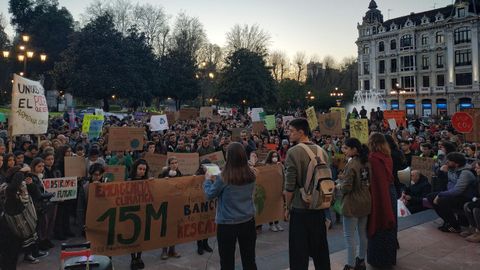 Protesta en la plaza de la Escandalera de Oviedo