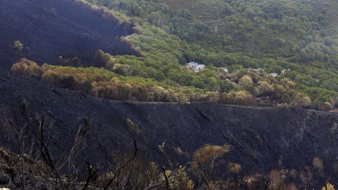 La aldea de Vilari�o, uno de los lugares donde caus� inquietud la cercan�a del fuego