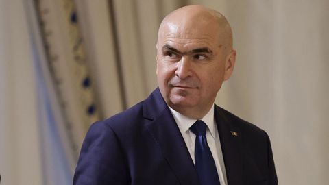 Bolojan, antes de la ceremonia de juramentacin celebrada en el Palacio Presidencial de Bucarest, en Rumana, el 23 de junio.