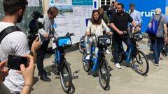 Estreno de las nuevas bicis el�ctricas de Bicicoru�a