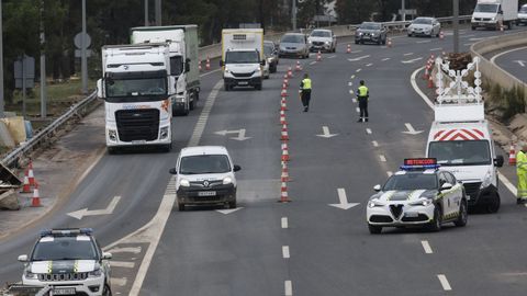 Desvíos del tráfico por la Guardia Civil a la altura de Aldaia