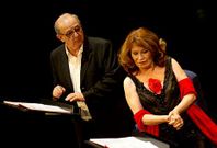 Emilio Guti�rrez Caba y Mar�a Jos� Goyanes en un momento de la representaci�n de Amor y Lujuria. 