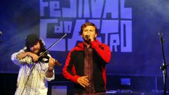 Som do Galp�m act�a en la Praza de Santa Mar�a