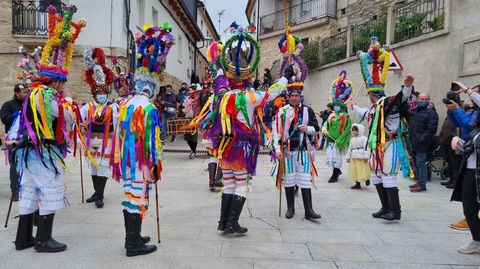 El fulin de Manzaneda particip en el desfile de entroido de Vilario de Conso