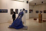 La muestra de Ant�n P. Couto, que incluye instalaciones, est� en la Casa da Xuventude. 