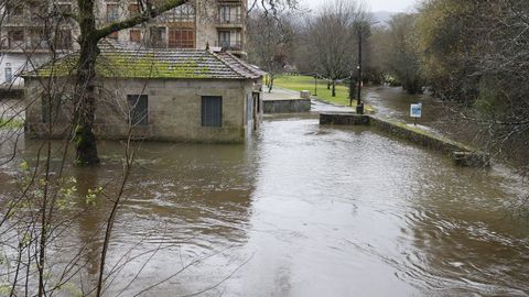 El r�o Mi�or volvi� a desbordarse en Gondomar