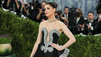 La actriz Anne Hathaway en la �ltima Met Gala.