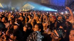 M�s de 5.000 personas aguantaron el chaparr�n para escuchar el s�bado a Feid en el Gai�s