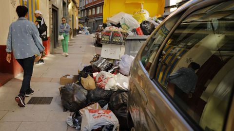 La basura continúa por las calles de A Coruña