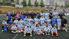 Foto de familia de la escuela de rugby del campus de Ourense