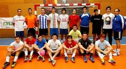 El Oar Coru�a, antes del entrenamiento que realiz� ayer en San Francisco Javier.