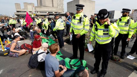 PROTESTAS ECOLOGISTAS EN EL CENTRO DE LONDRES