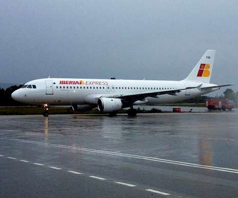 El Sepla ofrece que copilotos de Iberia sean comandantes en su filial.