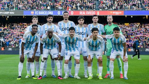 Alineaci�n del Real Oviedo ante el F�tbol Club Barcelona