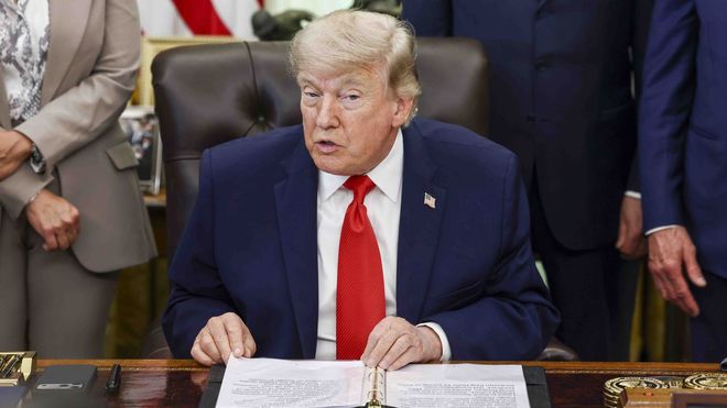 Donald Trump en una intervenci�n en el Despacho Oval