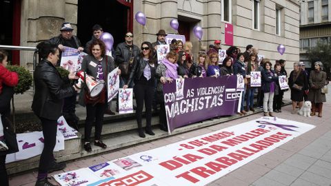 Acto en la Subdelegaci�n del Gobierno en Ourense, convocado por CC. OO., por el D�a de la Mujer