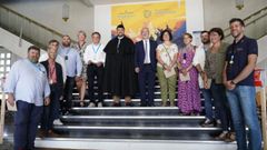 Barb�n, en un acto institucional en Lorient, ataviado con la capa de honor y la montera picona