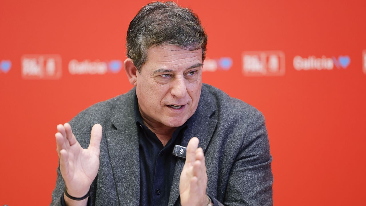 Besteiro insta a Rueda a comparecer en el Parlamento para denegar el proyecto de Altri