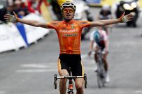 Samuel S�nchez, del Euskaltel, logr� una victoria llena de �pica en la etapa que fianaliz� en Luz Ardiden.