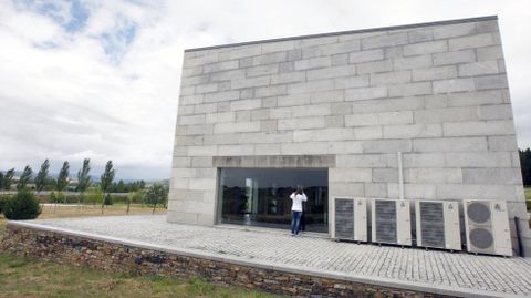 Edificio Expolemos, ahora sin uso, que propuso como sede del Craega