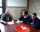 Los vecinos se reunieron con Jos� Balseiros en el consistorio de Cerdedo.