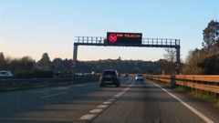Los panales de las autov�as y autopistas del �rea central de Asturias informan de la limitaci�n a 90 kil�metros por hora de la velocidad por poluci�n