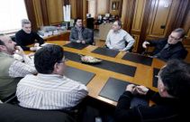 Los sindicatos pidieron a trav�s del alcalde el apoyo de la corporaci�n a sus demandas.