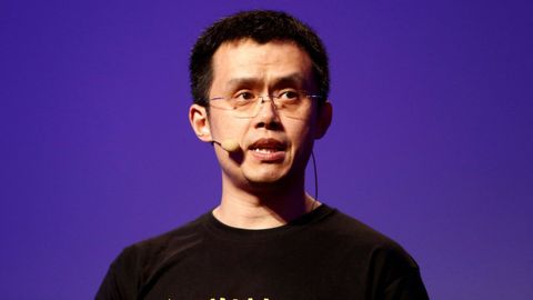 CHANGPENG ZHAO. El consejero delegado y fundador de Binance (el mayor exchange de criptomonedas del mundo) es ya el millonario que ms prdidas arrastra este ao. La cada de las criptodivisas le ha provocado un agujero en su cartera de 85.600 millones de dlares (unos 82.170 millones de euros). Su fortuna todava est estimada en unos 10.200 millones de dlares (algo ms de 9.700 millones de euros).