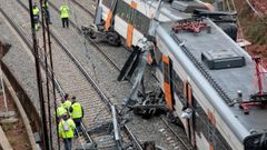 Un muerto y seis heridos tras descarrilar un tren entre Terrassa y Manresa