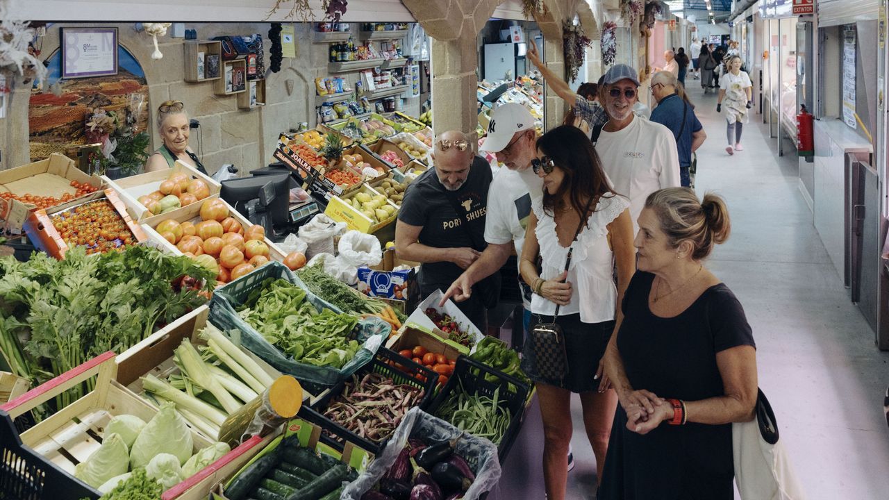 La Plaza de Abastos de Ourense aumenta sus ventas en verano con los turistas