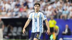 Juli�n �lvarez durante el partido de Argentina-Austria