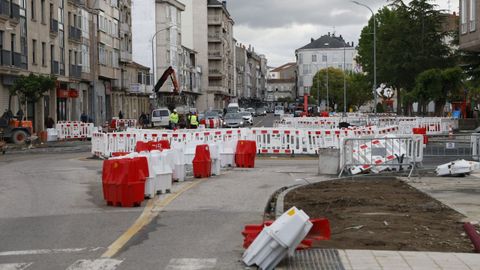 Obras de asfaltado de la N-525 en Xinzo de Limia.