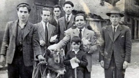 Ramistas de la comisión de fiestas del barrio de San Antonio en el año 1958