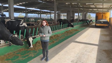 Aina Mena est� satisfecha con la formaci�n que recibe en el campus de Lugo