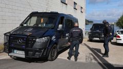 Imagen de archivo de un operativo de la Polic&iacute;a Nacional contra el narcotr&aacute;fico en A Pantrigueira, en Vilanova de Arousa.