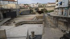 La piscina de As Burgas, vac�a.