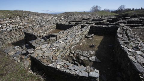 El castro de Castromaior destaca por su buena conservacin y las vistas del centro de la provincia de Lugo