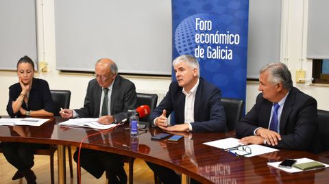 El Foro Econ&oacute;mico de Galicia descarta que la convocatoria electoral tenga efectos en el PIB gallego, que cifra en torno al 2,5 % de incremento al cierre del a&ntilde;o
