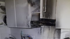 Estado en que qued� una cocina que ardi� en Pontevedra