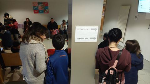Fotograf�a de archivo de la sala de espera de pediatr�a en el centro de salud de Monforte