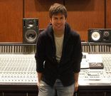 Antonio Rivas ocup� el n�mero 1 en iTunes con �Por ah��