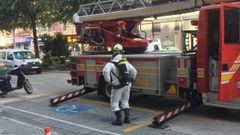 Los Bombeiros de A Coru�a intervienen en la vivienda situada en Ram�n y Cajal