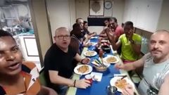Un espadero de Burela anima a resistir y a comer pescado