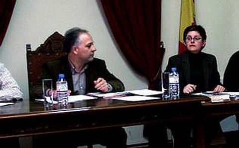 Mirás destituyó a la secretaria en septiembre del 2006
