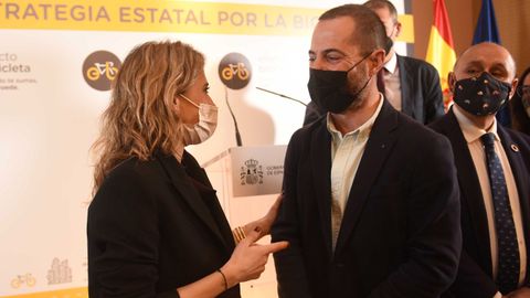 El alcalde y la ministra, Raquel S�nchez