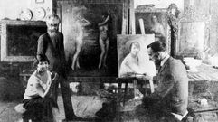 EL ESCRITOR GALLEGO RAMON MARIA DEL VALLE - INCLAN EN UN ESTUDIO DE PINTURA
